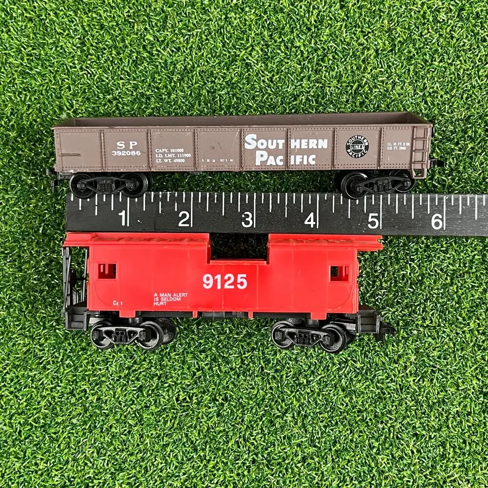 Scale Model Southern Pacific Boxcar Model Power 9125 Red Safety Caboose Lot